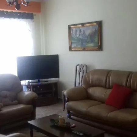 Entire Apartament 公寓 *